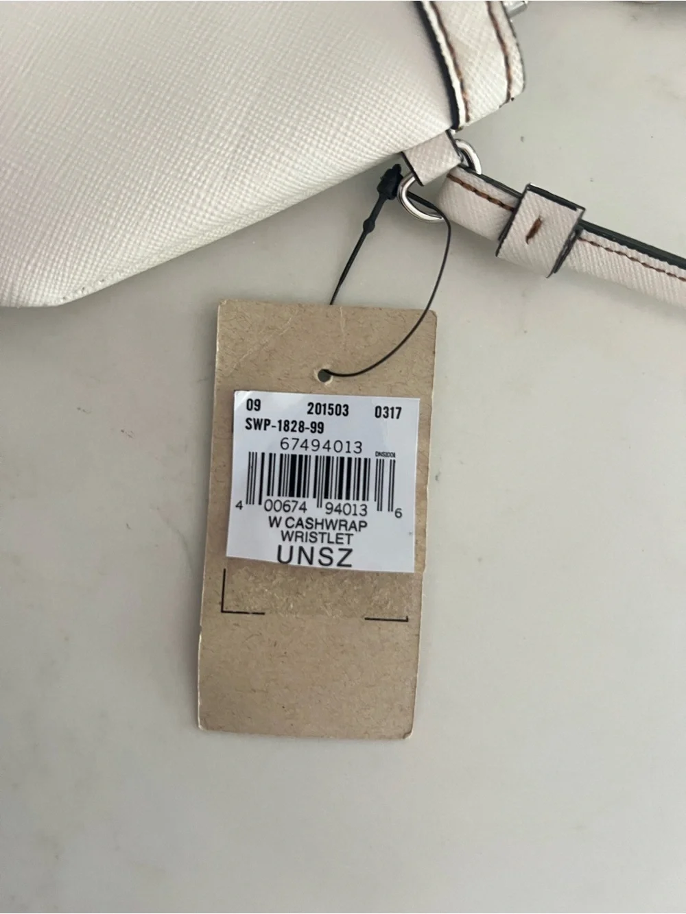 NEW Wilsons Leather Ivory Genuine Leather Wristlet Pouch Zip Top Clutch